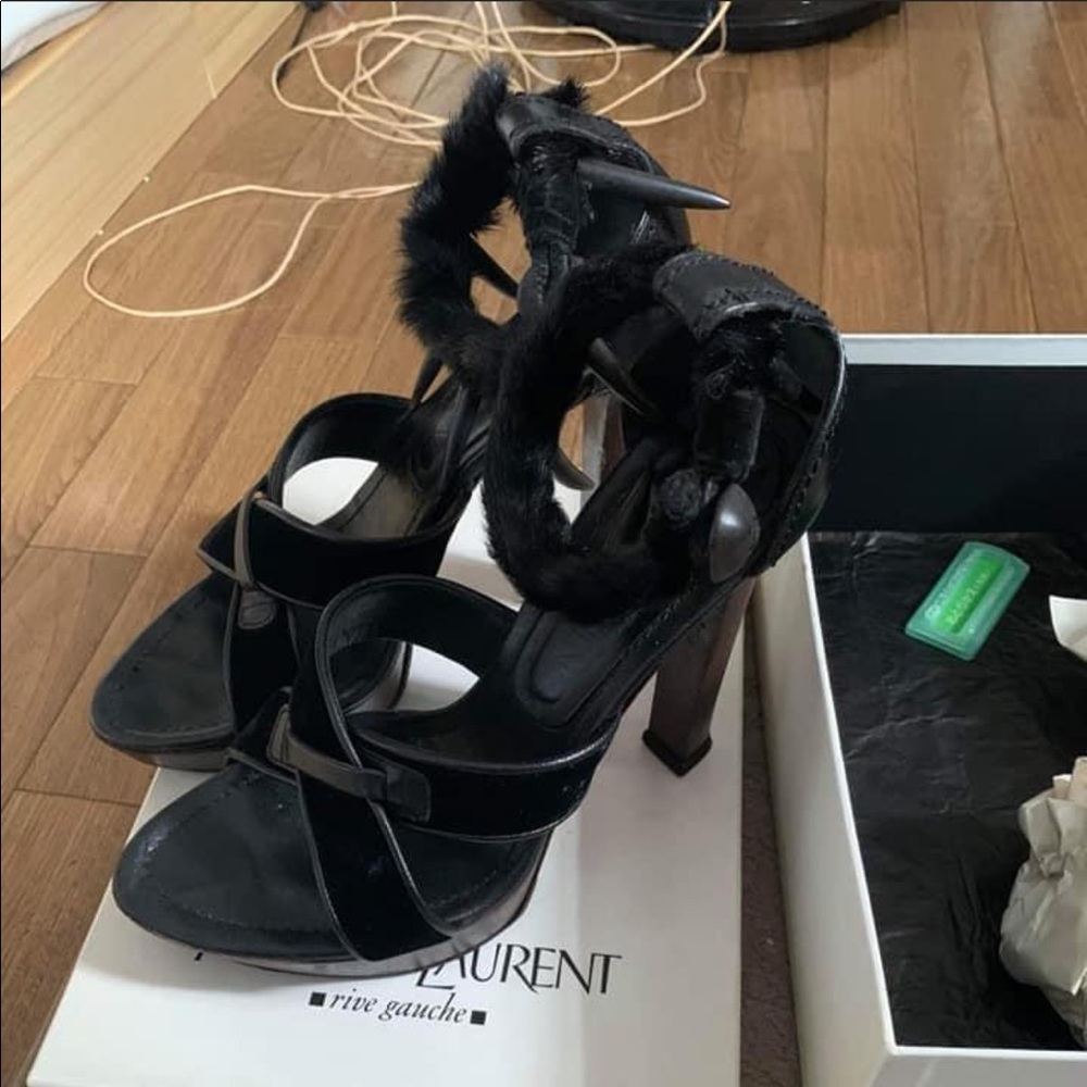 YSL sandals 👡